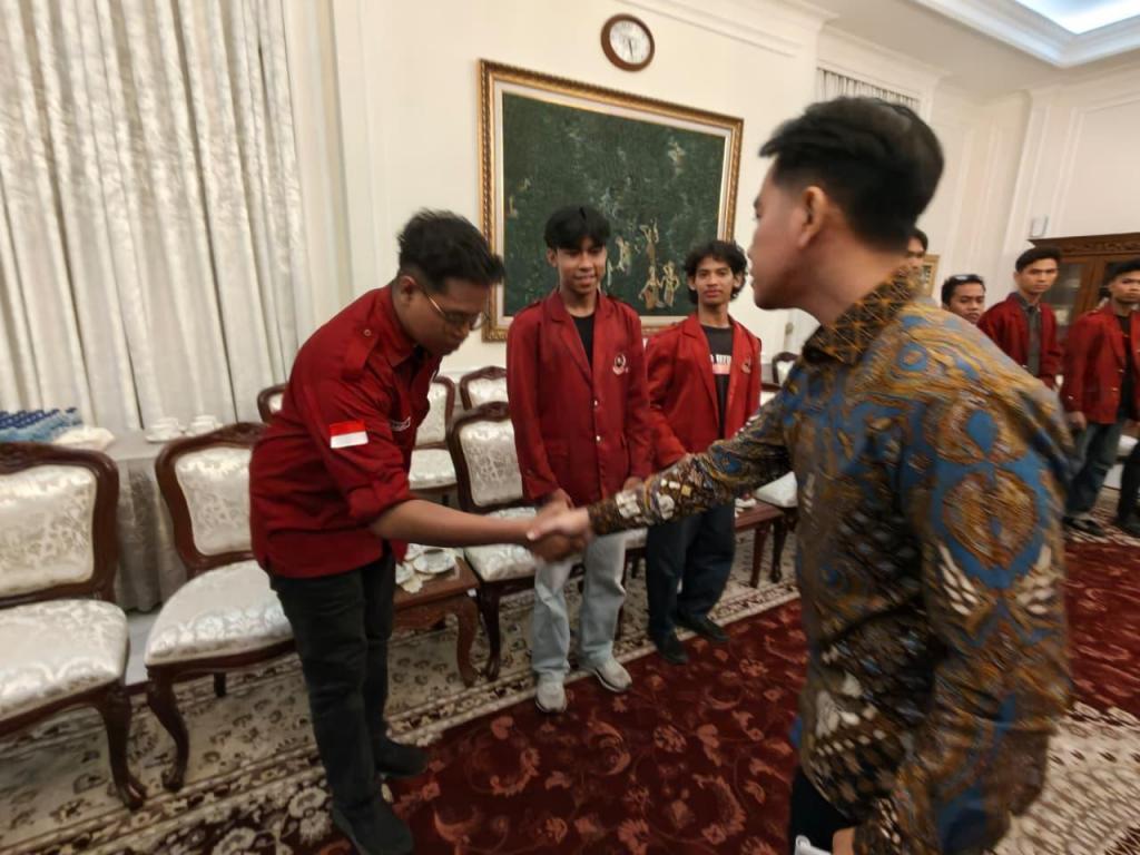 Gibran dan Mahasiswa